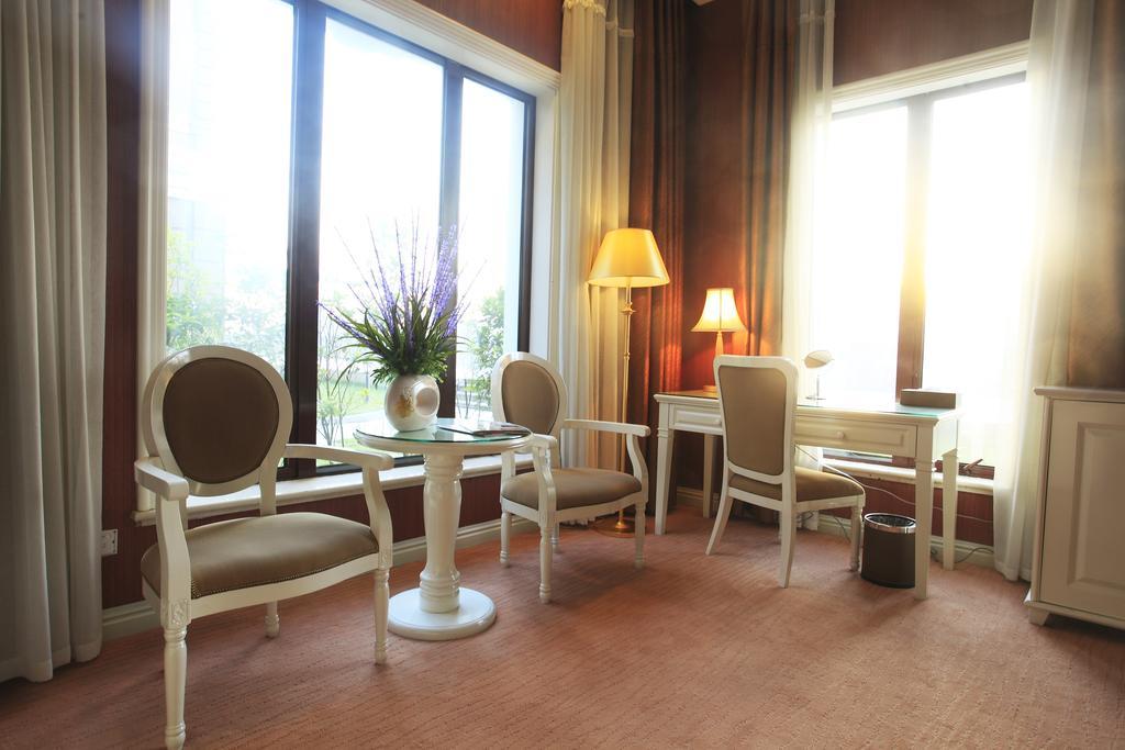 Shanghai Eiffelton Hotel מראה חיצוני תמונה