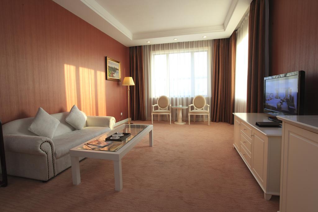 Shanghai Eiffelton Hotel מראה חיצוני תמונה